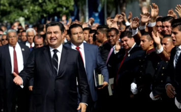 La Luz del Mundo: qué poder tiene y cómo se financia la iglesia cuyo líder, Naasón Joaquín García, acaba de ser condenado por abuso sexual de fieles