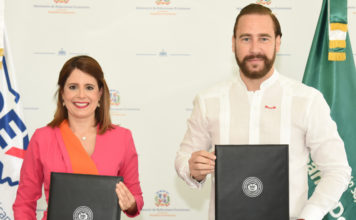 INDEX y CEF Santo Domingo acuerdan ofrecer becas a dominicanos radicados en el exterior