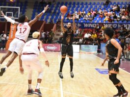 Wright conduce el primer triunfo de Leones en la final