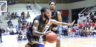 Leones vencen a Titanes con un milagro de Wright