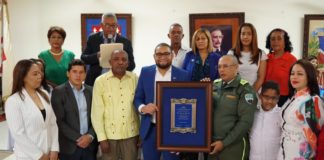 Ayuntamiento de El Seibo reconoce como Hijo Distinguido y Meritorio al director de la DIGESETT