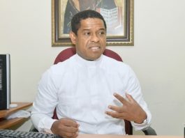 Sacerdote rechaza la ideología de género en Código Penal