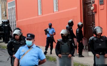 Policía ingresó a la curia episcopal y se llevó a monseñor Rolando Álvarez