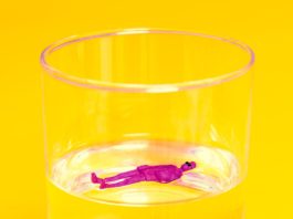 Lo que los psicólogos quieren que sepas sobre la crisis de los veintitantos