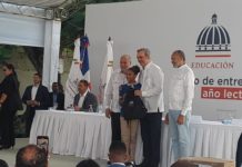Gobierno inicia entrega de útiles escolares a estudiantes de escuelas públicas