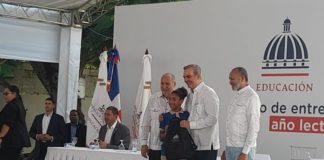 Gobierno inicia entrega de útiles escolares a estudiantes de escuelas públicas