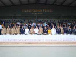 Fuerza Aérea realiza vistosa actividad de condecoraciones, reconocimientos y graduaciones