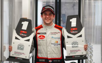 Jimmy Llibre obtiene doble victoria en Porsche Sprint Challenge en Road America