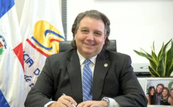 Renuncia Rafael Velazco, el superintendente de electricidad
