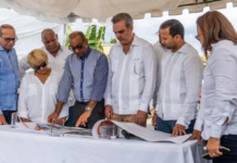 Abinader y ministro Ascención supervisan programa de asfaltado en San Juan