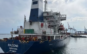 Sale de Ucrania el primer buque con granos tras la firma del acuerdo con Rusia