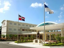 Universidad Autónoma de Santo Domingo gradúa 1892 nuevos profesionales