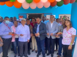 Alcalde Carlos Guzmán y Fundación B2M entregan Unidad de Atención Primaria en comunidad de Duquesa