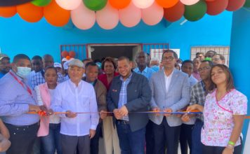 Alcalde Carlos Guzmán y Fundación B2M entregan Unidad de Atención Primaria en comunidad de Duquesa