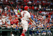 Albert Pujols pega grand slam y se coloca a diez jonrones de los 700