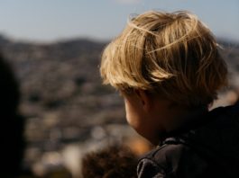 Un padre tomó fotos de su hijo desnudo para enviar al médico y Google lo marcó como delincuente