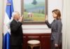 Vicepresidenta juramenta a Ángel Hernández como ministro de Educación