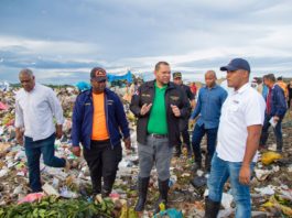 Alcalde Carlos Guzmán dispone redoblar trabajos en vertedero Duquesa para garantizar vertido de residuos por impacto de Fiona