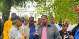 Alcalde Carlos Guzmán encabeza trabajos de limpieza, reparaciones, restablecimiento eléctrico y poda de árboles tras huracán Fiona
