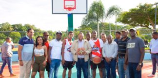 Alcalde Carlos Guzmán entrega cancha deportiva y parques Buena Vista Segunda y Villa Carmela