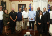 Presidente Abinader recibe comisión funcionarios de la ciudad de Nueva York