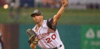 Steve Moyers regresa con el Licey para la temporada 2022-2023