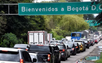 Por qué Bogotá tiene el peor tráfico de América Latina y en qué se diferencia de otras grandes ciudades