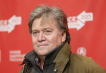 Ultraderechista Bannon, acusado de lavado en construcción muro en frontera con México