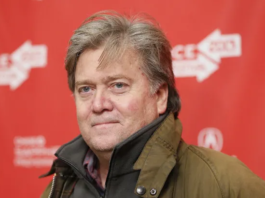 Ultraderechista Bannon, acusado de lavado en construcción muro en frontera con México