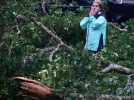 Ian deja atrapados y apagones en una Florida inundada