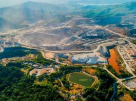 Abinader autoriza presa de colas para Barrick, con condiciones