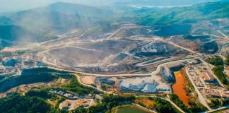 Abinader autoriza presa de colas para Barrick, con condiciones