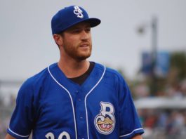 Brooks Hall vendrá a reforzar el pitcheo de los felinos