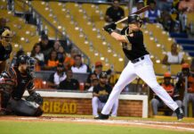 Águilas se adueñan del primer lugar al vencer a los Toros