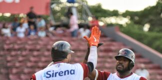 Gigantes dominan a las Estrellas