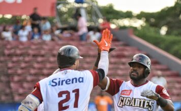 Gigantes dominan a las Estrellas
