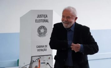 Lula obtiene 47,84 % y Bolsonaro 43,71 %; habrá segunda vuelta
