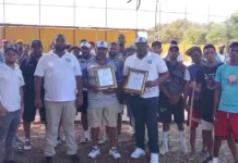 LIDOVI reconoce a ex-peloteros