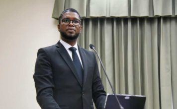 Abogados presentarán 11 testigos contra presidente de la Cámara de Cuentas