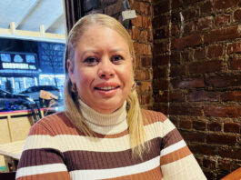 Glennis Sánchez afirma que saborea “Las Lágrimas del Éxito” en la radio local en NY