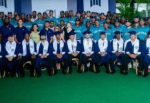 Nueva camada prospectos se gradúa de bachiller en academia de Seattle en RD