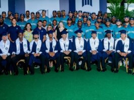 Nueva camada prospectos se gradúa de bachiller en academia de Seattle en RD