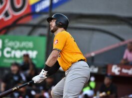 Hudson jonronea y guía a las Águilas a disponer de los Gigantes