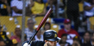 Joe Hudson se estrena con jonrón en triunfo de las Águilas