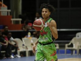 Laguneros y Huracanes ganan en el basket superior de San Cristóbal