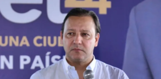 Abel Martínez es ingresado a un centro de salud por neumonía