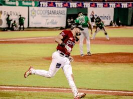 Webster Rivas se destaca en triunfo de los Gigantes sobre las Estrellas
