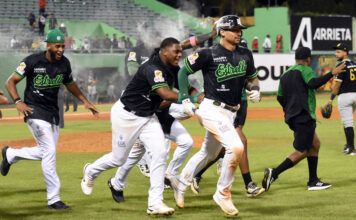 Estrellas derrotan a las Águilas y logran su pase al Round Robin
