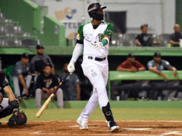 Lewin Díaz lidera triunfo de las Estrellas sobre los Gigantes