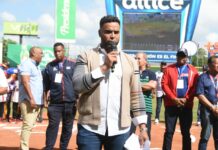 Equipo dominicano imparte clínica de béisbol a 2,000 niños